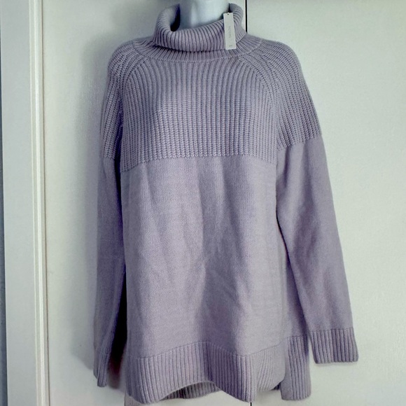 Caslon Women's Lilac Turtleneck Tunic Sweater M NWT soft winter fall lightweight - Picture 1 of 9